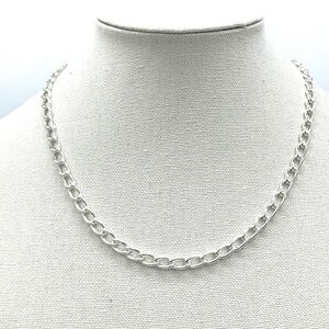 HAND CRAFTED Unisex Silver Chain Necklace